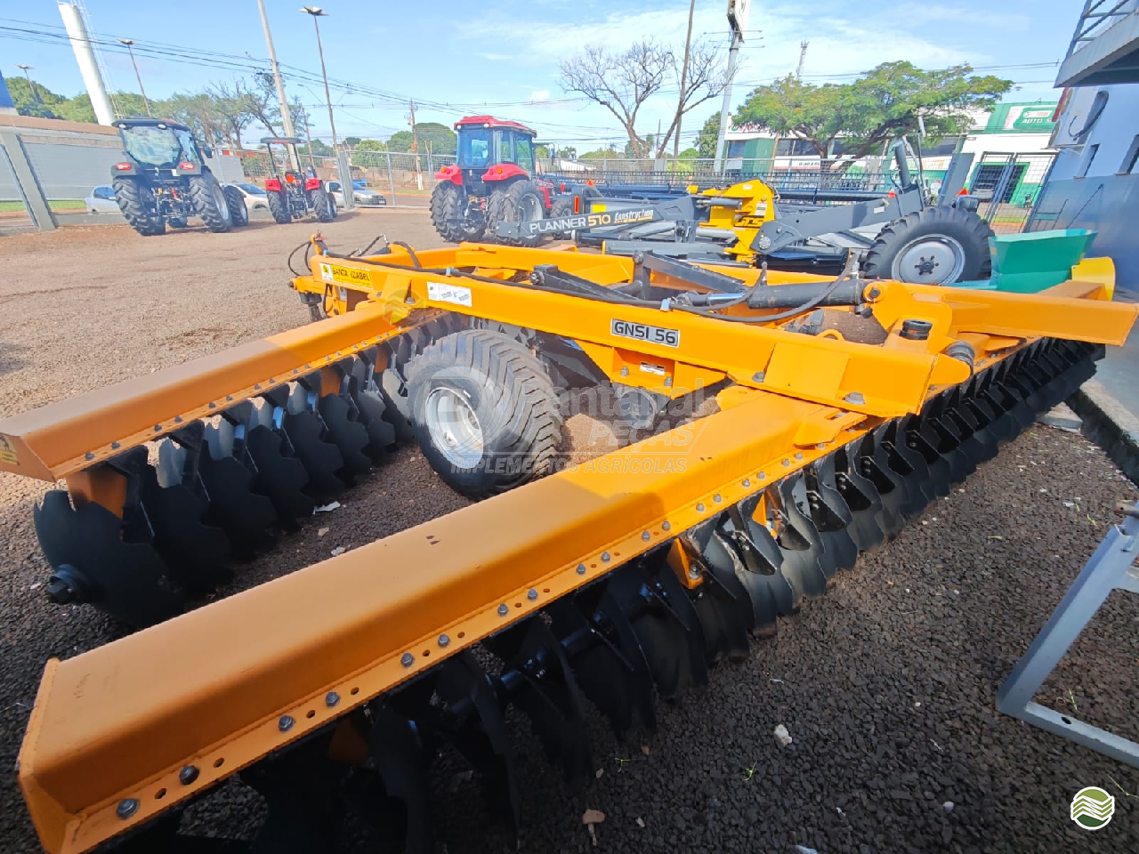 IMPLEMENTOS AGRICOLAS GRADE NIVELADORA NIVELADORA 56 DISCOS Pantanal Peças e Implementos Agrícolas - Mahindra - Dourados DOURADOS MATO GROSSO DO SUL MS